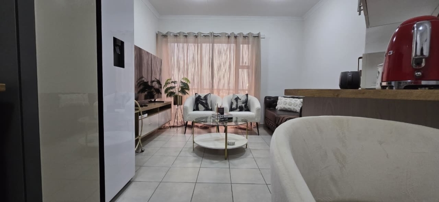 2 Bedroom Property for Sale in Stellendale Western Cape